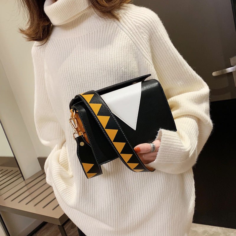 Triangle shoulder bag - Trend finder