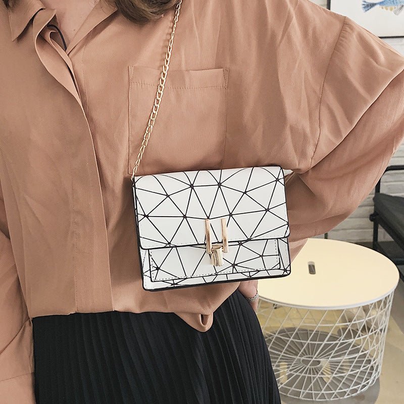 Check shoulder bag - Trend finder
