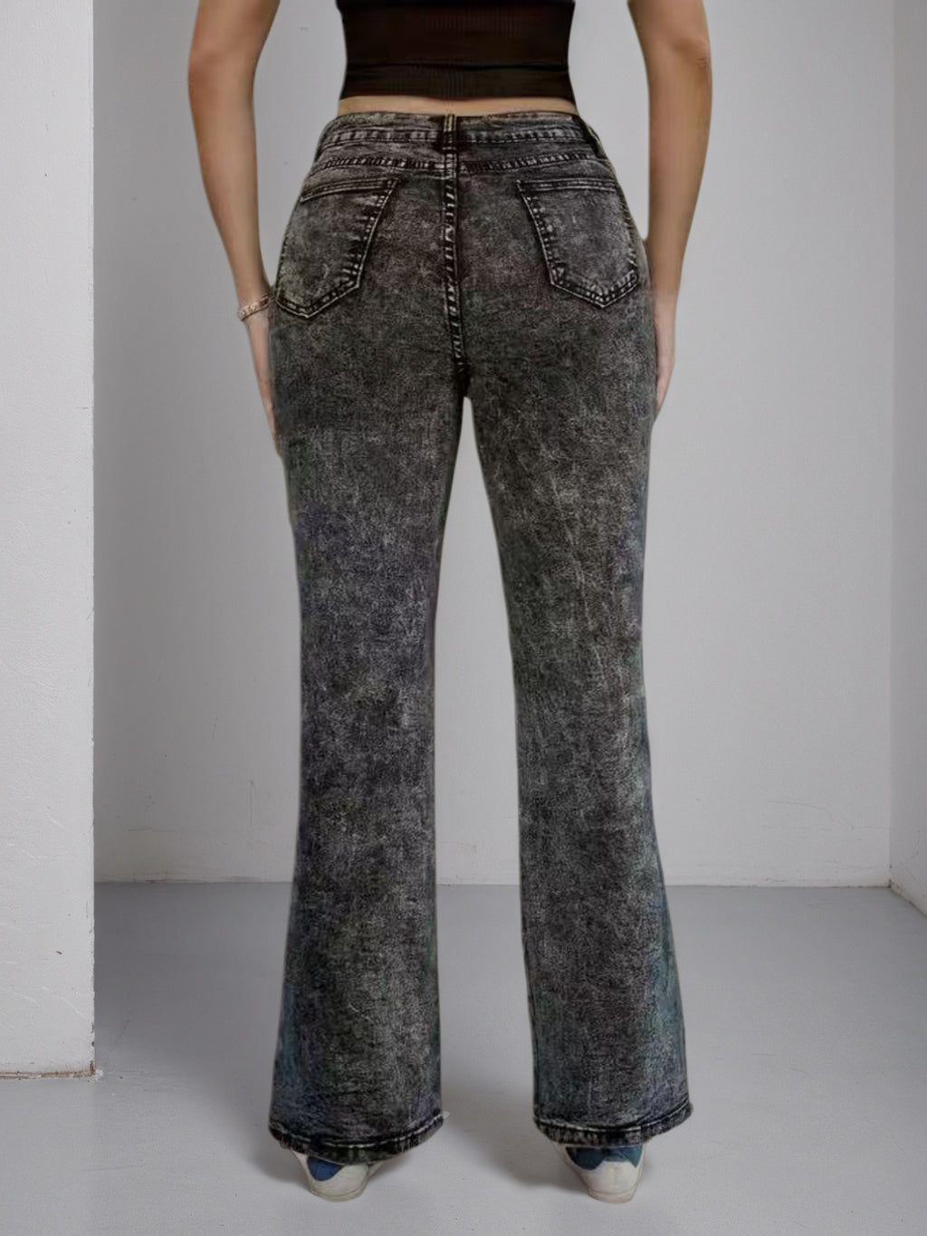 High Waisted Slightly Flared Jeans With Side Buckles, Classic Graphite Color, Comfortable Fit, Essential For Going Out. - Trend finder