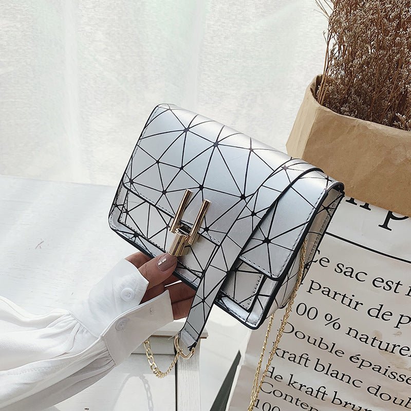 Check shoulder bag - Trend finder
